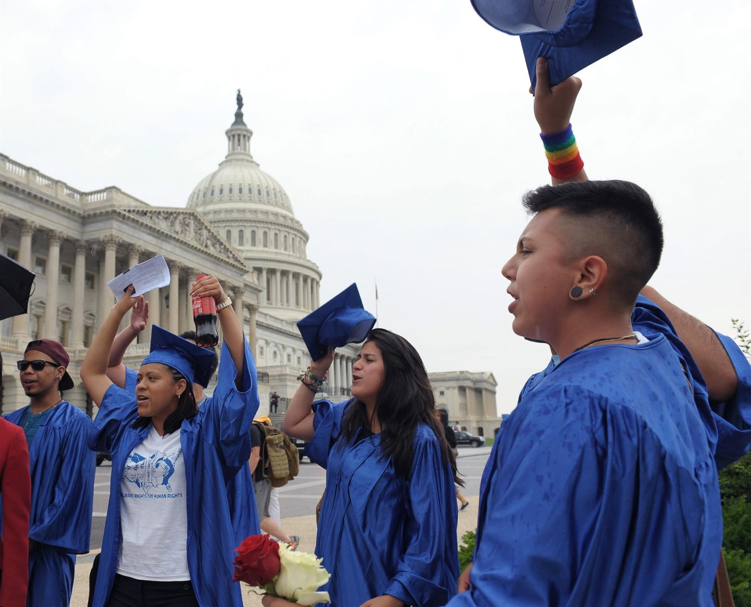 Fotografía de archivo de un grupo de soñadores que protesta en el exterior del Capitolio en Washington, DC (EE.UU.). EFE/Lenin Nolly