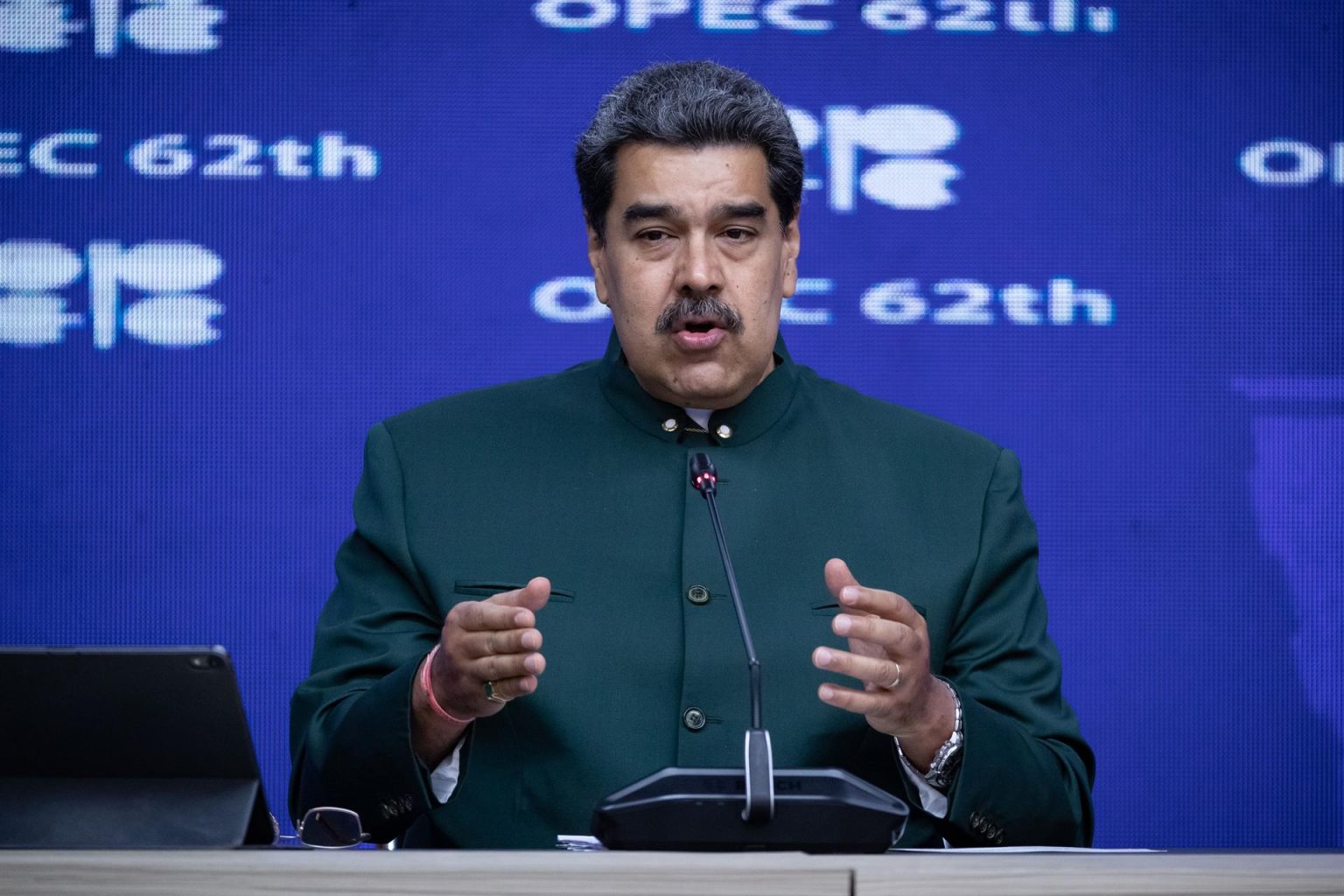 El presidente de Venezuela, Nicolás Maduro, participa en una rueda de prensa en el Palacio de Miraflores en Caracas (Venezuela). Imagen de archivo. EFE/ Rayner Peña R.