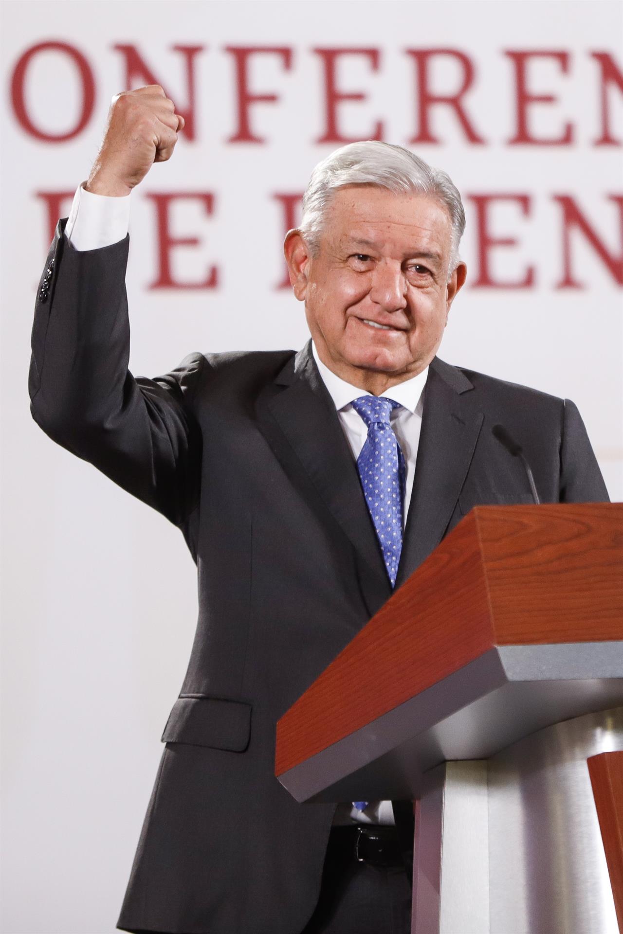 El presidente de México, Andrés Manuel López Obrador, durante su participación en la conferencia matutina este lunes en Palacio Nacional, en la Ciudad de México (México). EFE/Isaac Esquivel