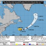 Imagen cedida por la Oficina Nacional de Administración Oceánica y Atmosférica (NOAA) a través del Centro Nacional de Huracanes (NHC) donde se muestra el pronóstico de cinco días de la trayectoria de la tormenta tropical Martin por el Atlántico. EFE/NOAA-NHC