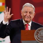 El presidente de México, Andrés Manuel López Obrador, durante su participación en la conferencia matutina en el Palacio Nacional, hoy en la Ciudad de México (México). EFE/ Isaac Esquivel