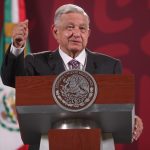 El presidente de México, Andrés Manuel López Obrador, durante su participación en la conferencia matutina, hoy en Palacio Nacional, en la Ciudad de México (México). EFE/Sáshenka Gutiérrez