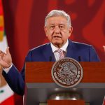 El presidente de México, Andrés Manuel López Obrador, participa hoy, en una rueda de prensa en Palacio Nacional, en la Ciudad de México (México). . EFE/ Isaac Esquivel