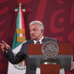 El presidente de México, Andrés Manuel López Obrador, durante su conferencia de prensa este martes, en Palacio Nacional en la Ciudad de México (México). EFE/Sáshenka Gutiérrez