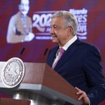 Fotografía cedida hoy, por la presidencia de México del mandatario mexicano, Andrés Manuel López Obrador, durante una rueda de prensa en Palacio Nacional de la Ciudad de México (México). EFE/Presidencia de México/SOLO USO EDITORIAL/SOLO DISPONIBLE PARA ILUSTRAR LA NOTICIA QUE ACOMPAÑA(CRÉDITO OBLIGATORIO)