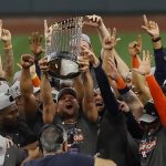 Vista de la celebración de los jugadores de los Astros de Houston, tras ganar el título de la MLB, el 5 de noviembre de 2022. EFE/Aaron M. Sprecher