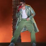 El cantante puertorriqueño Bad Bunny canta durante una presentación de su gira del "World’s Hottest Tour, Stadiums 2022", ayer en el Estadio Azteca, en la Ciudad de México (México). EFE/ Isaac Esquivel