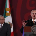 El subsecretario de Prevención y Promoción de la Salud, Hugo López-Gatell, durante su participación en una rueda de prensa del presidente de México, Andrés Manuel López Obrador, hoy en el Palacio Nacional de la Ciudad de México (México). EFE/ Mario Guzmán