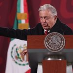 El presidente de México, Andrés Manuel López Obrador, habla hoy durante su rueda de prensa matutina en Palacio Nacional de la Ciudad de México (México). EFE/Sáshenka Gutiérrez