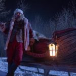 Fotografía cedida este sábado, 3 de diciembre, por Universal Pictures en la que se registró al actor David Harbour, al interpretar a Papa Noel, en la película "Violent Night". EFE/Universal Pictures/Allen Fraser