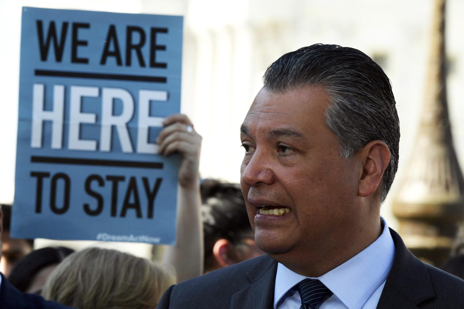 El senador demócrata por California, Alex Padilla, imagen de archivo. EFE/ Lenin Nolly