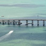 La barrera tiene una extensión de 350 millas (563 kilómetros) desde St. Lucie, en la costa este de Florida, hasta Dry Tortugas, en los Cayos de Florida (cerca de Cuba). Imagen de archivo. EFE/Giorgio Viera