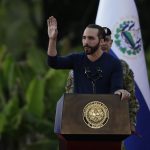 El presidente de El Salvador, Nayib Bukele, habla a tropas militares, hoy en Ciudad Arce (El Salvador). Imagen de archivo. EFE/Rodrigo Sura