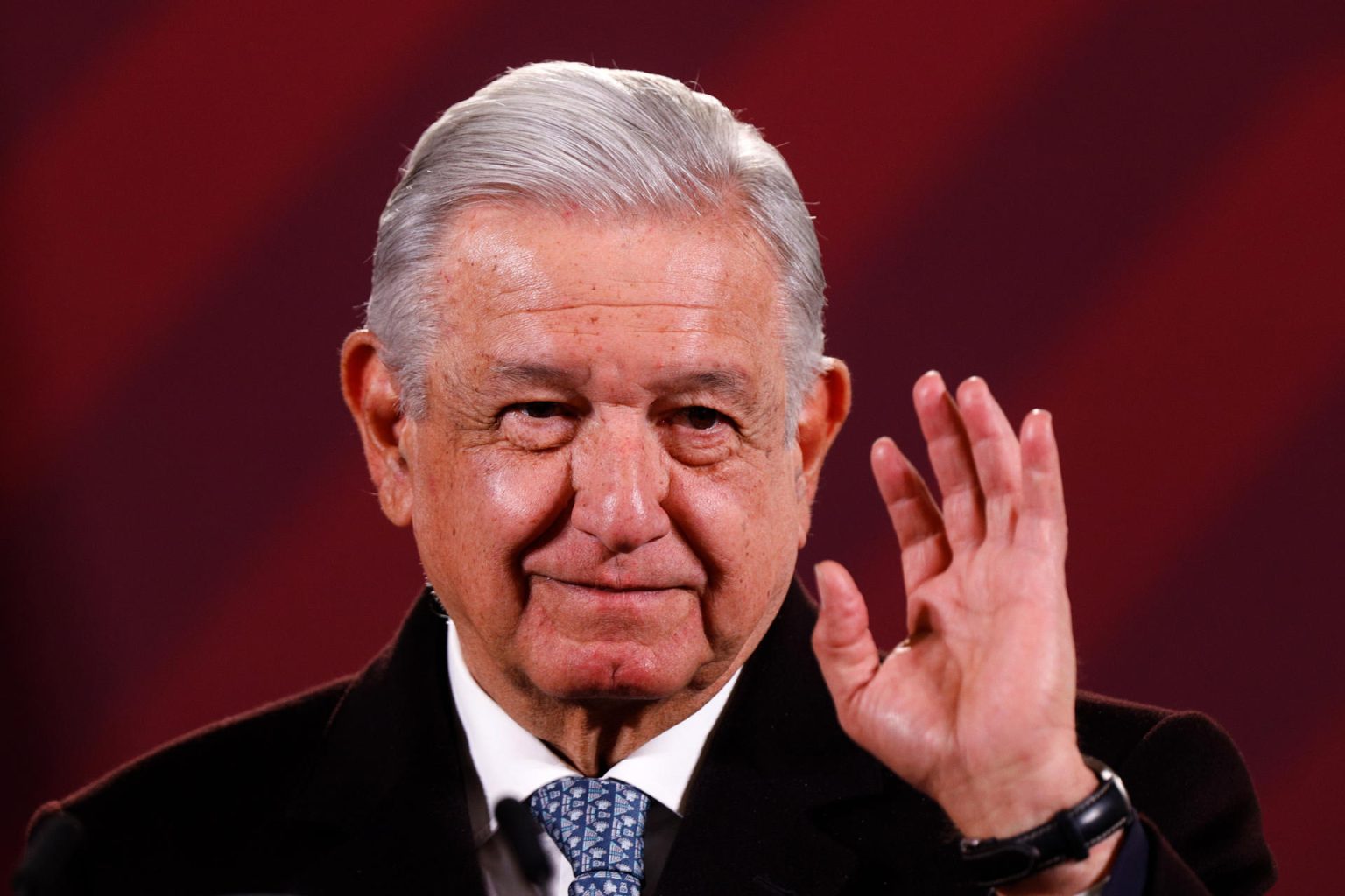 El presidente de México, Andrés Manuel López Obrador, habla durante su conferencia de prensa matutina hoy, en el Palacio Nacional en Ciudad de México (México). EFE/ Isaac Esquivel