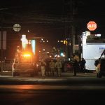 Personal del ejército mexicano vigilan la zona del crimen donde murieron cinco sicarios que ejecutaron a dos ministeriales el 2 de enero de 2023, en la fronteriza Ciudad Juárez, Chihuahua (México). EFE/Luis Torres