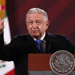 El presidente de México Andrés Manuel López Obrador, habla durante una conferencia matutina hoy, en Palacio Nacional en Ciudad de México (México). EFE/Mario Guzmán
