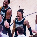 Ja Morant (12) de los Grizzlies celebra la victoria hoy, durante el juego de baloncesto de la NBA, entre los Cleveland Cavaliers y Memphis Grizzlies. EFE/ Matthew A. Smith