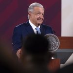 Fotografía cedida hoy, por la presidencia de México, del mandatario mexicano, Andrés Manuel López Obrador, durante una rueda de prensa en Palacio Nacional de la Ciudad de México (México). EFE/Presidencia de México/SOLO USO EDITORIAL/SOLO DISPONIBLE PARA ILUSTRAR LA NITICIA QUE ACOMPAÑA(CRÉDITO OBLIGATORIO)