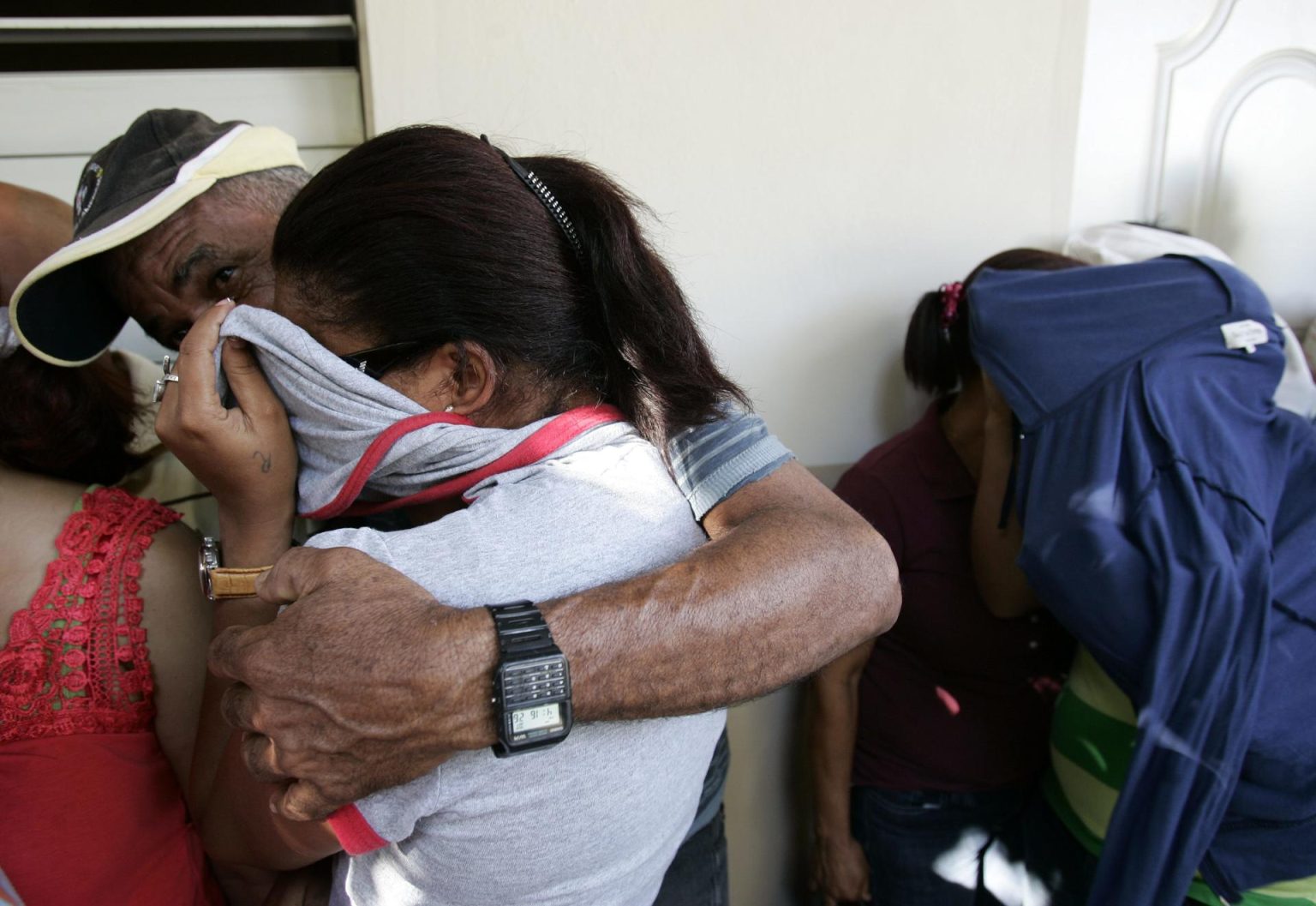 Entre los 39 indocumentados, viajaba un niño de 3 años que fue encontrado inconsciente en el mar y cuya muerte certificaron los médicos que intentaron reanimarle en el hospital. Imagen de archivo. EFE/Orlando Barría