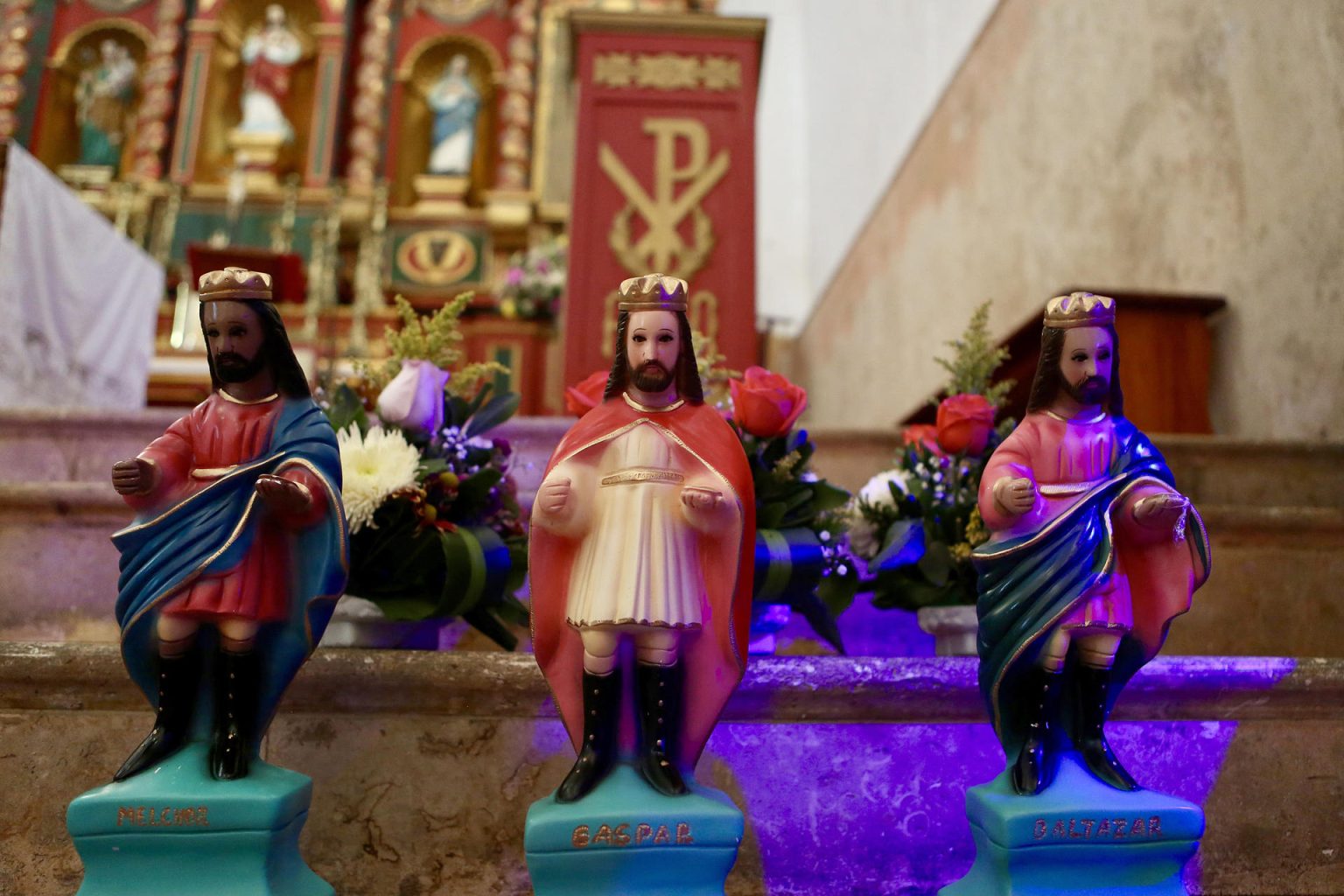 Fotografía de las figuras de los Santos Reyes Magos en un santuario el 5 de enero de 2023, municipio de Tizimin, estado de Yucatán (México). EFE/Lorenzo Hernández