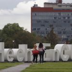 Fotografía de archivo que muestra una vista general de una explanada de la Universidad Nacional Autónoma de México (UNAM), en Ciudad de México (México). EFE/Sáshenka Gutiérrez