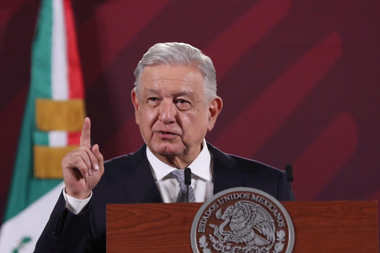 El presidente de México, Andrés Manuel López Obrador, durante su conferencia matutina hoy, en Palacio Nacional en la Ciudad de México (México). EFE/Sáshenka Gutiérrez