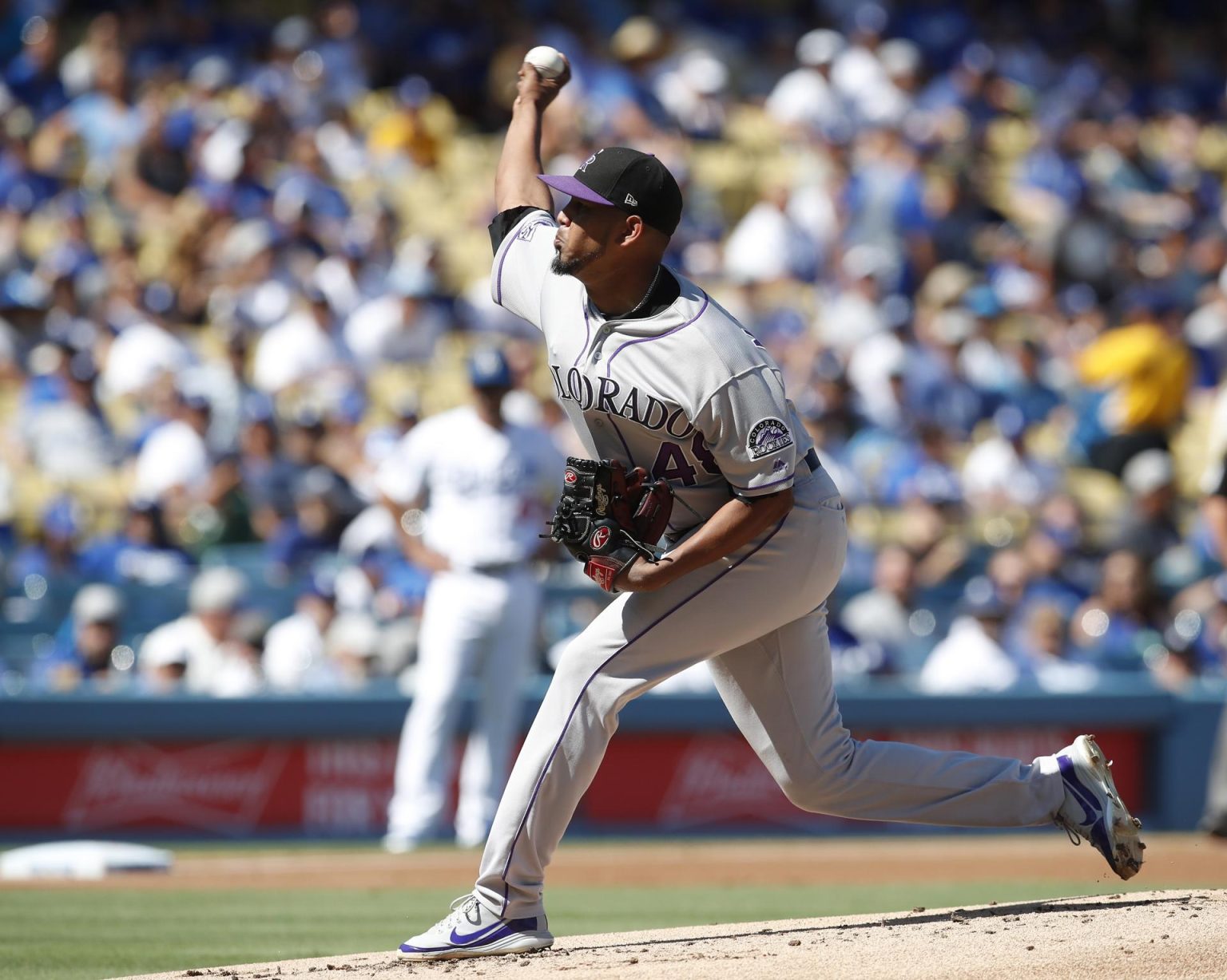 Fotografía de archivo en la que se registró al venezolano Germán Márquez, lanzador titular de los Rockies de Colorado en la MLB. EFE/Mike Nelson