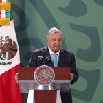 Fotografía cedida por la Presidencia de México del mandatario mexicano, Andrés Manuel López Obrador, durante una rueda de prensa en el municipio de Zapopan, en Jalisco (México). EFE/ Presidencia De México / SOLO USO EDITORIAL/ SOLO DISPONIBLE PARA ILUSTRAR LA NOTICIA QUE ACOMPAÑA (CRÉDITO OBLIGATORIO)