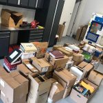 Fotografía cedida por el Alguacil del Condado de Marion (MCSO) donde se aprecian las cajas que contenían las más de 220.000 imágenes impresas de pornografía infantil, con un peso de 1.180 kilos, decomisadas a Paul Zittel, de 72 años. EFE/Marion Sheriff /SOLO USO EDITORIAL/NO VENTAS/SOLO DISPONIBLE PARA ILUSTRAR LA NOTICIA QUE ACOMPAÑA/CRÉDITO OBLIGATORIO