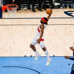 Precious Achiuwa de los Toronto Raptors en acción ante los Memphis Grizzlies, durante un partido de la NBA en el FedEx Forum, en Memphis (Estados Unidos), este 5 de febrero de 2022. EFE/ Matthew A. Smith