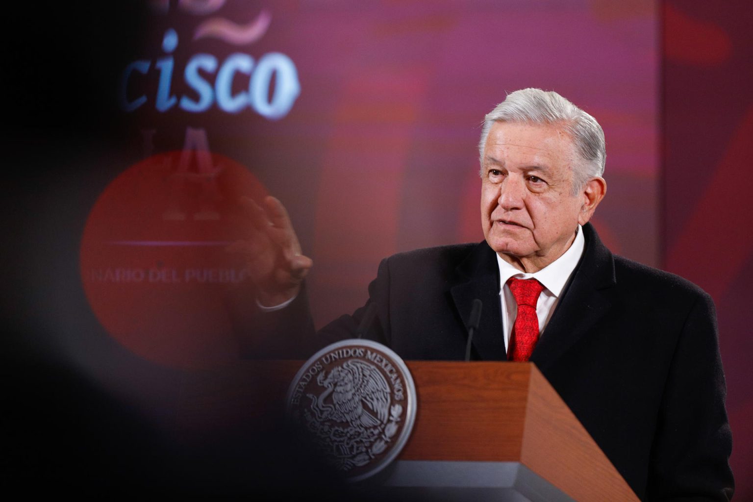 El presidente de México, Andrés Manuel López Obrador, participa hoy durante una rueda de prensa en Palacio Nacional de la Ciudad de México (México). EFE/Isaac Esquivel