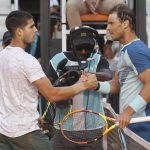 Los tenistas españoles Carlos Alcaraz (i) y Rafael Nadal, en una fotografía de archivo. EFE/Emilio Naranjo