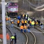 El tren, de unos cincuenta vagones y que transportaba material tóxico en once de ellos, descarriló el pasado 3 de febrero a su paso por East Palestine, un pueblo de menos de 5.000 habitantes a sesenta kilómetros de la ciudad industrial de Pittsburgh y cercano a la frontera de Ohio con Pensilvania. Imagen de archivo. EFE/CJ Gunther