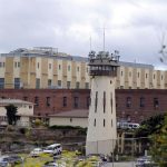 Vista de la torre frontal de la prisión de San Quentin, California (EEUU). Imagen de archivo. EFE/Jhon G. Mabanglo