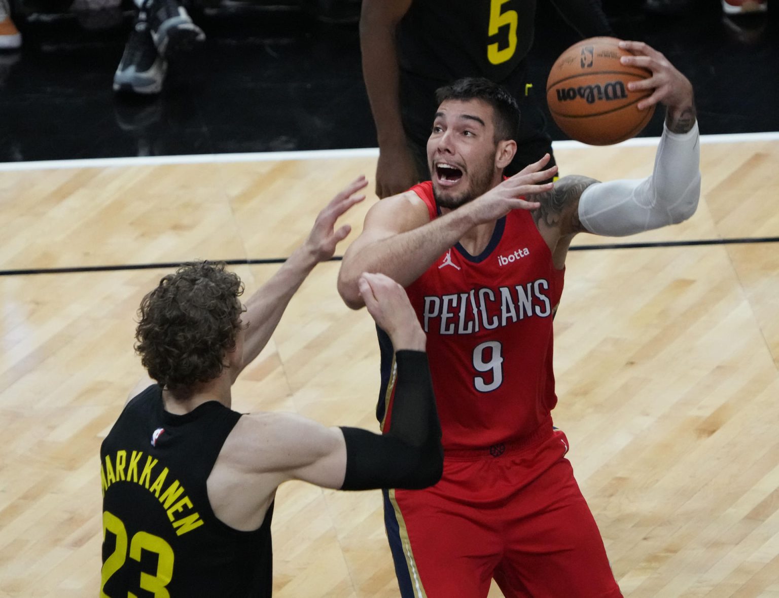 El centro de los New Orleans Pelicans, Willy Hernangomez (9), en una fotografía de archivo. EFE/ George Frey