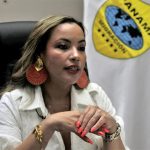 La subdirectora del Servicio Nacional de Migración (SNM) de Panamá, María Isabel Saravia, habla durante una entrevista con Efe hoy, en Ciudad de Panamá (Panamá). EFE/Carlos Lemos