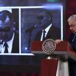 El presidente de México, Andrés Manuel López Obrador, habla hoy durante su conferencia de prensa matutina en Palacio Nacional en la Ciudad de México (México). EFE/José Méndez