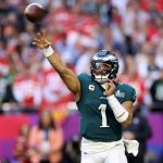 Jalen Hurts, mariscal de campo de los Philadelphia Eagles. EFE/EPA/CAROLINE BREHMAN