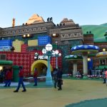 Grupos de personas visitan el nuevo parque temático "Super Nintendo World", el 6 de febrero de 2023, en el parque de atracciones Universal Studios Hollywood en Universal City, California (EEUU). EFE/ Mónica Rubalcava