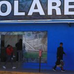 Fotografía de una casa de cambio el 31 de enero de 2023, en Ciudad Juárez, estado de Chihuahua (México). EFE/ Luis Torres