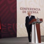 El presidente de México, Andrés Manuel López Obrador, participa hoy, durante su conferencia de prensa matutina en Palacio Nacional, en la Ciudad de México (México). EFE/José Méndez