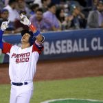 Fotografía de archivo en la que se registró al pelotero puertorriqueño Carlos Correa, al actuar con la selección de béisbol de su país. EFE/José Méndez