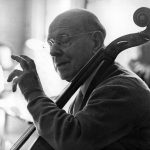 Imagen de archivo del violoncheslista Pablo Casals. EFE