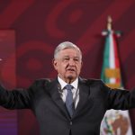 El presidente de México, Andrés Manuel López Obrador, habla hoy durante su conferencia matutina en Palacio Nacional, en Ciudad de México (México). EFE/Sáshenka Gutiérrez