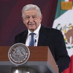 Fotografía cedida por la presidencia de México, del presidente de México Andrés Manuel López Obrador, durante una rueda de prensa hoy, en Palacio Nacional de la Ciudad de México (México). EFE/Presidencia de México/SOLO USO EDITORIAL/SOLO DISPONIBLE PARA ILUSTRAR LA NOTICIA QUE ACOMPAÑA(CRÉDITO OBLIGATORIO)