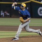 Adrian Almeida con Colombia en el Torneo del Grupo C del Clásico Mundial de Béisbol en el Chase Field de Phoenix, Arizona, EE.UU., este 13 de marzo de 2023. EFE/EPA/Rick D'Elia