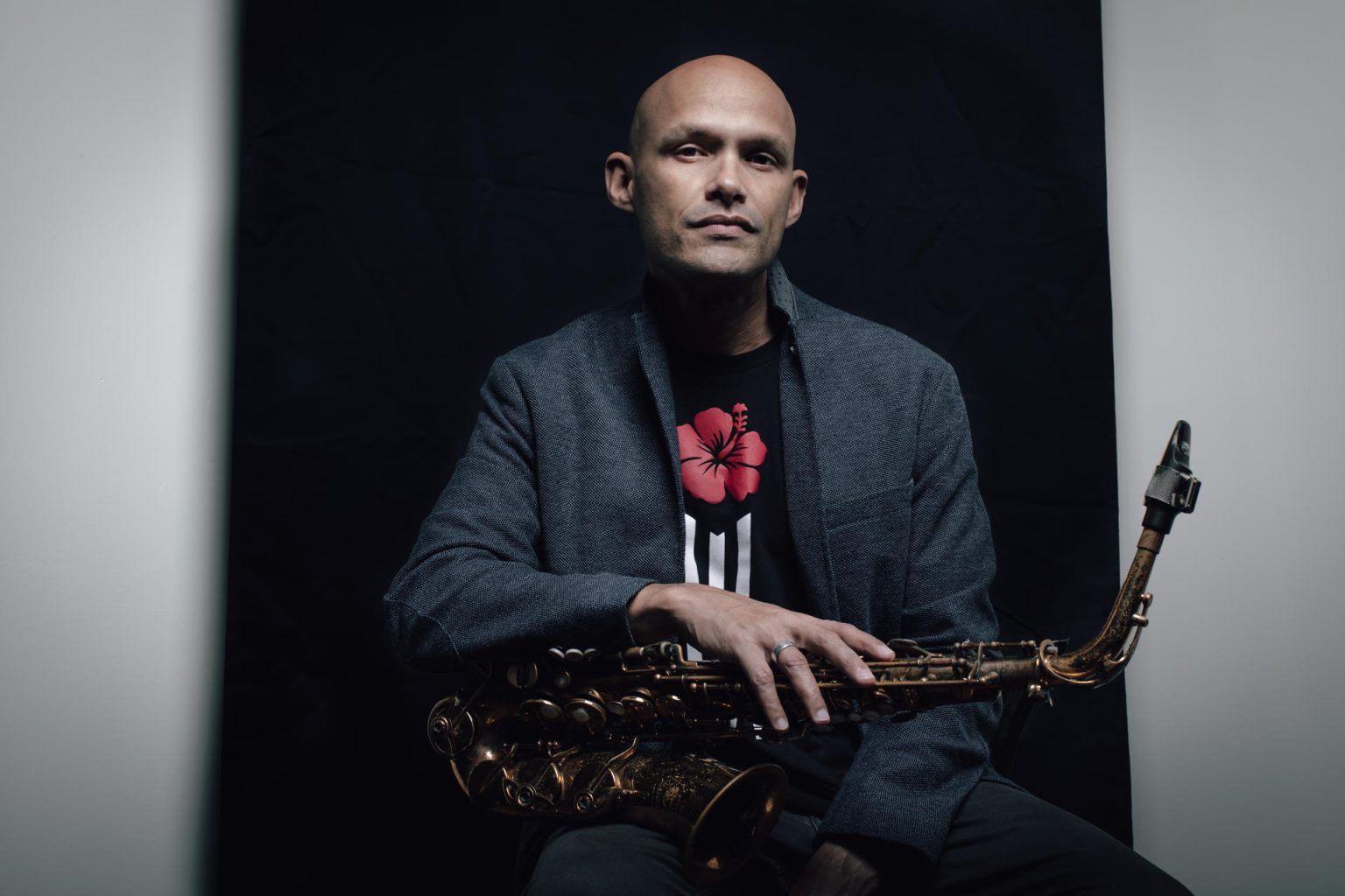 Fotografía cedida por Adrien Tillmann donde aparece el saxofonista puertorriqueño Miguel Zenón. EFE/ Adrien Tillmann / SOLO USO EDITORIAL/ SOLO DISPONIBLE PARA ILUSTRAR LA NOTICIA QUE ACOMPAÑA (CRÉDITO OBLIGATORIO)