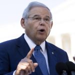 Washington (Usa), 15/06/2022.- Democratic Senator from New Jersey Bob Menendez speakds during a press conference held to mark the tenth anniversary of Deferred Action for Childhood Arrivals (DACA), and to call on Congress to pass Dream Act legislation, on Capitol Hill in Washington, DC, USA, 15 June 2022. The event was held weeks before the Fifth Circuit Court of Appeals is expected to hear oral arguments in a case that will determine DACA's future viability. (Estados Unidos) EFE/EPA/MICHAEL REYNOLDS