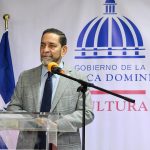 El cónsul de República Dominicana en Nueva York, Eligio Jáquez, habla durante una rueda de prensa para presentar la campaña "Un instrumento musical para tu pueblo", en Nueva York (EEUU). EFE/Ruth Hernández