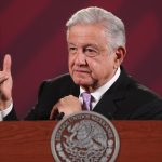 El presidente de México, Andrés Manuel López Obrador, habla durante su conferencia matutina en el Palacio Nacional, en Ciudad de México (México). Imagen de archivo. EFE/ Isaac Esquivel